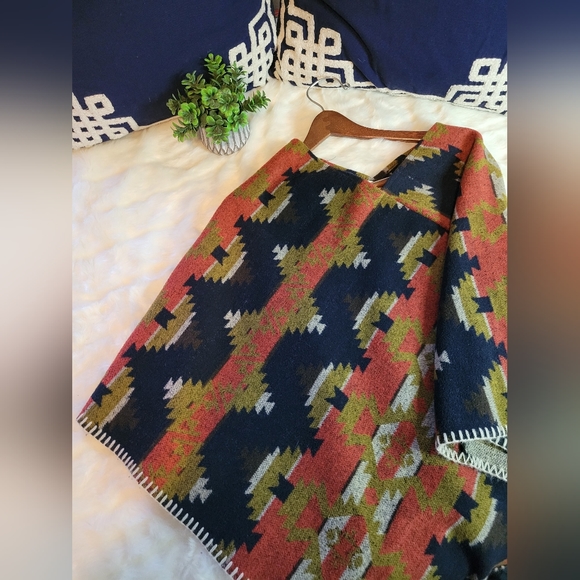 Janice | Aztec Geometric Print Poncho Shawl Boho Knit Cape | One Size - Picture 3 of 10